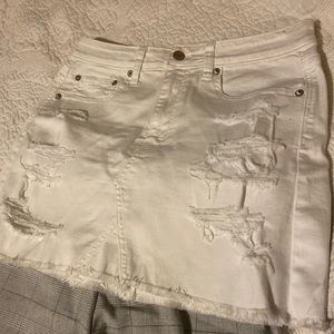 American eagle white skirt